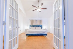 4 Schlafzimmer, Bügeleisen/Bügelbrett, Reisekinderbett, kostenloses WLAN