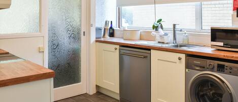 Dishwasher, highchair