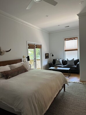 2 室のベッドルーム、アイロン / アイロン台、WiFi、ベッドシーツ