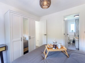 4 chambres, accès au Wi-Fi (inclus), literie fournie