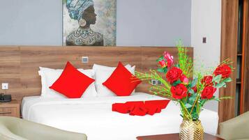 Deluxe Room | Premium bedding, down comforters, in-room safe, individually decorated