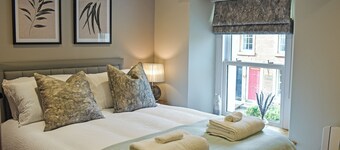 14 Doomgate House - UK45055