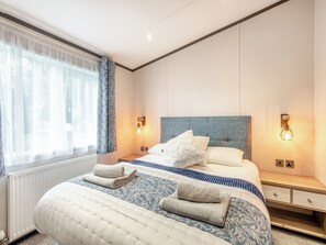2 quartos, Wi-Fi de cortesia, roupa de cama