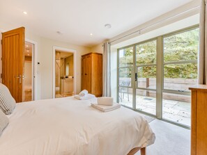4 Schlafzimmer, kostenloses WLAN, Bettwäsche