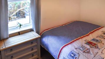 3 bedrooms, free WiFi, bed sheets