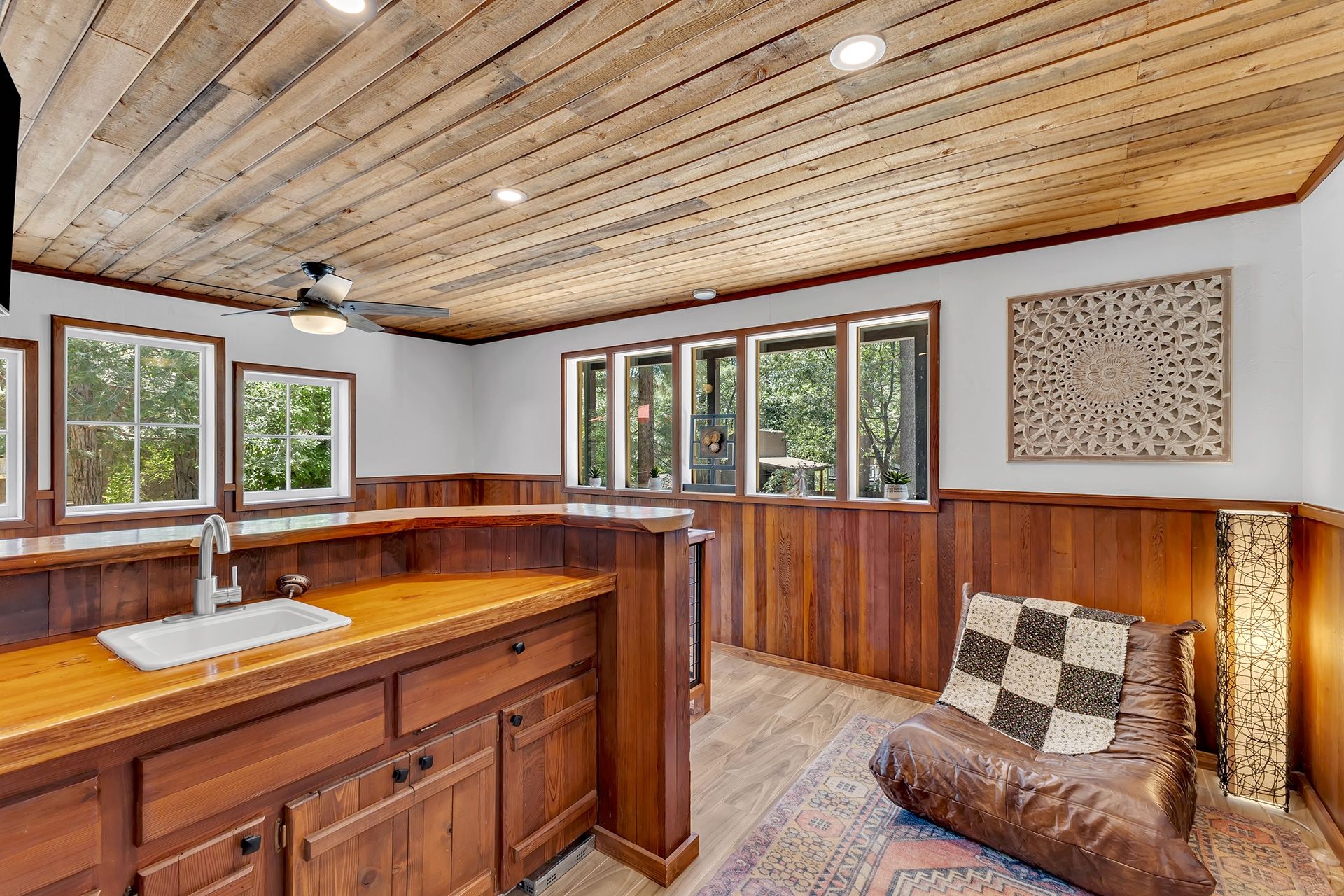 Breakfast bar/Yoga room beside living area