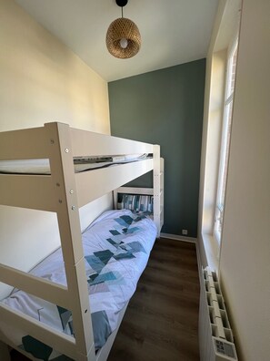 1 bedroom, free WiFi, bed sheets