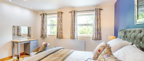 6 chambres, Wi-Fi gratuit, draps fournis