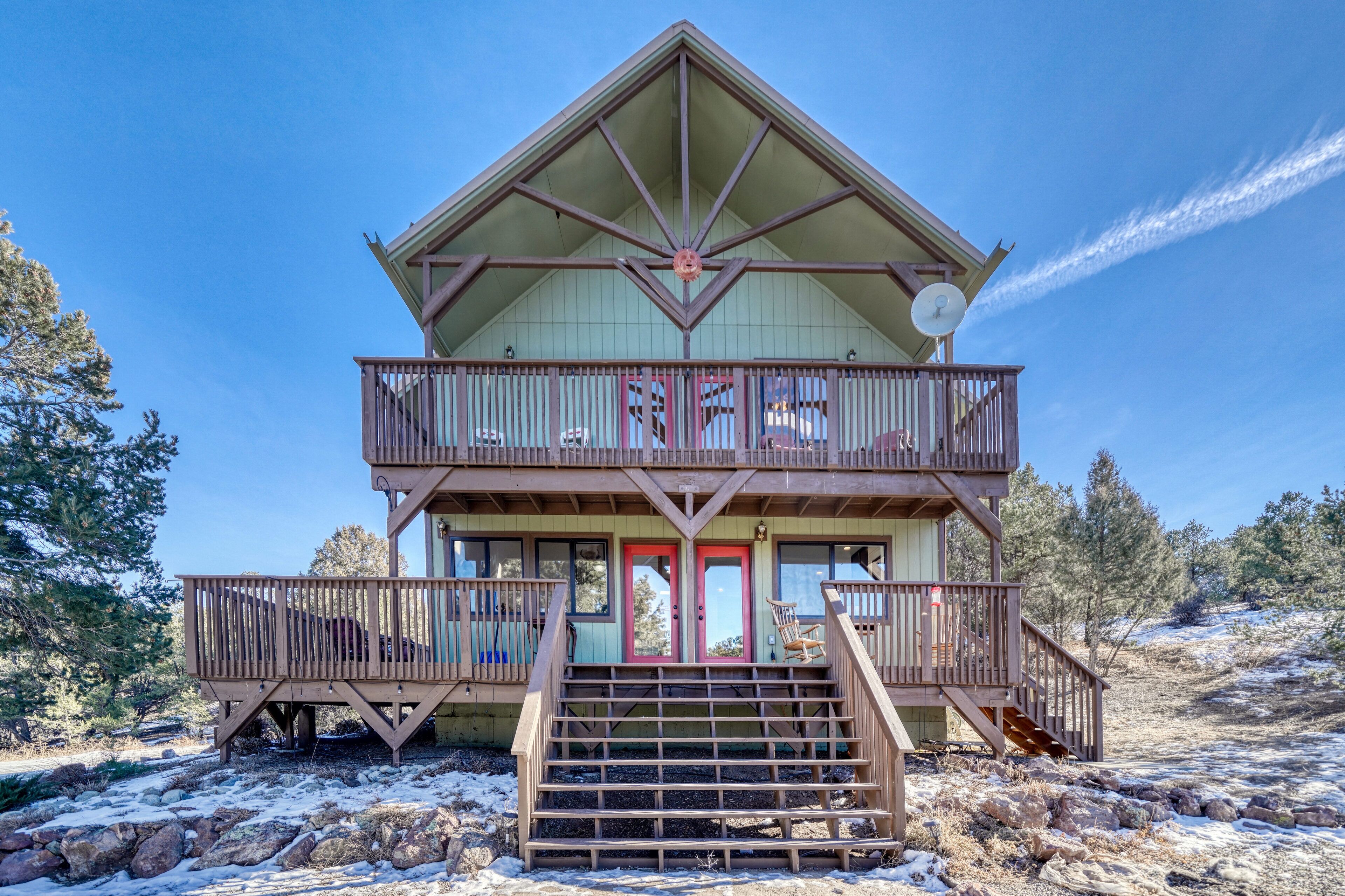 This cabin offers spectacular views of the mountain ranges., Salida, CO Vacation Rental Private