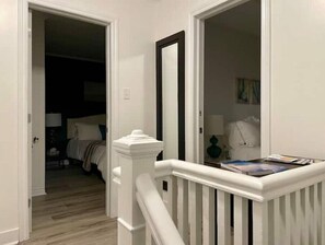 2 chambres, fer et planche à repasser, Wi-Fi gratuit, draps fournis