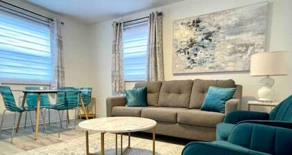 Center City with Recent Renos
(King & Double Beds)