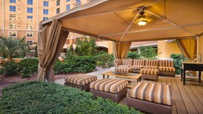 Terrace/patio - 3BD/Vegas - Full Kitchen, Private Living Room, Pools and Hot Tubs! (Las Vegas)