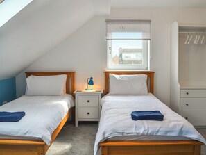 4 soverom, wi-fi (inkludert) og sengetøy