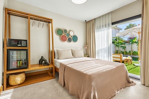 Superior Room, 1 Queen Bed, Pool View, Garden Area