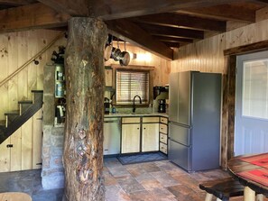 雪櫃、微波爐、焗爐、爐具