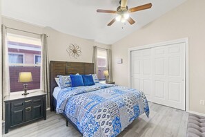 4 bedrooms, desk, iron/ironing board, WiFi