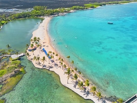 Private beach, sun loungers, beach umbrellas, beach towels