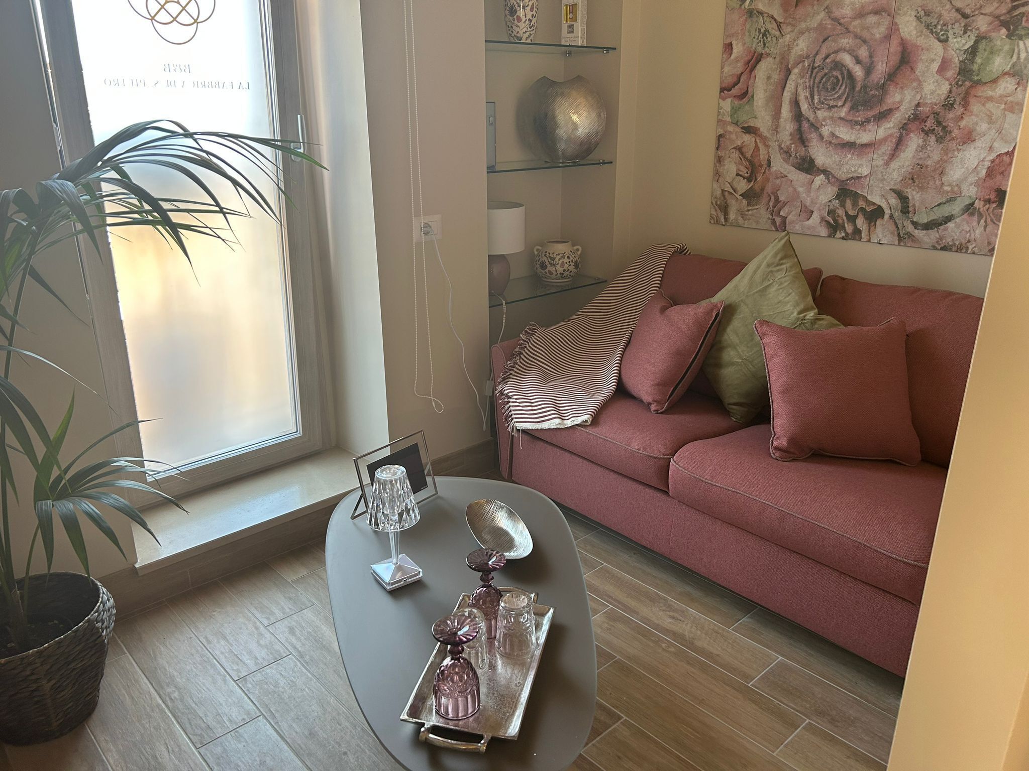 Camera Deluxe, 1 letto matrimoniale, vista città, al piano ammezzato | Area soggiorno