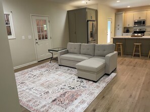 Living area - Safe and convenient! Cozy place to stay! (Northport)