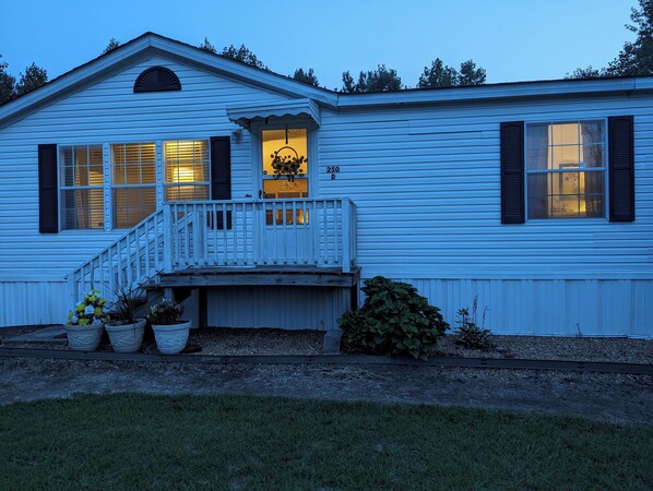 Exterior - No Say Left Farm (Cofield)