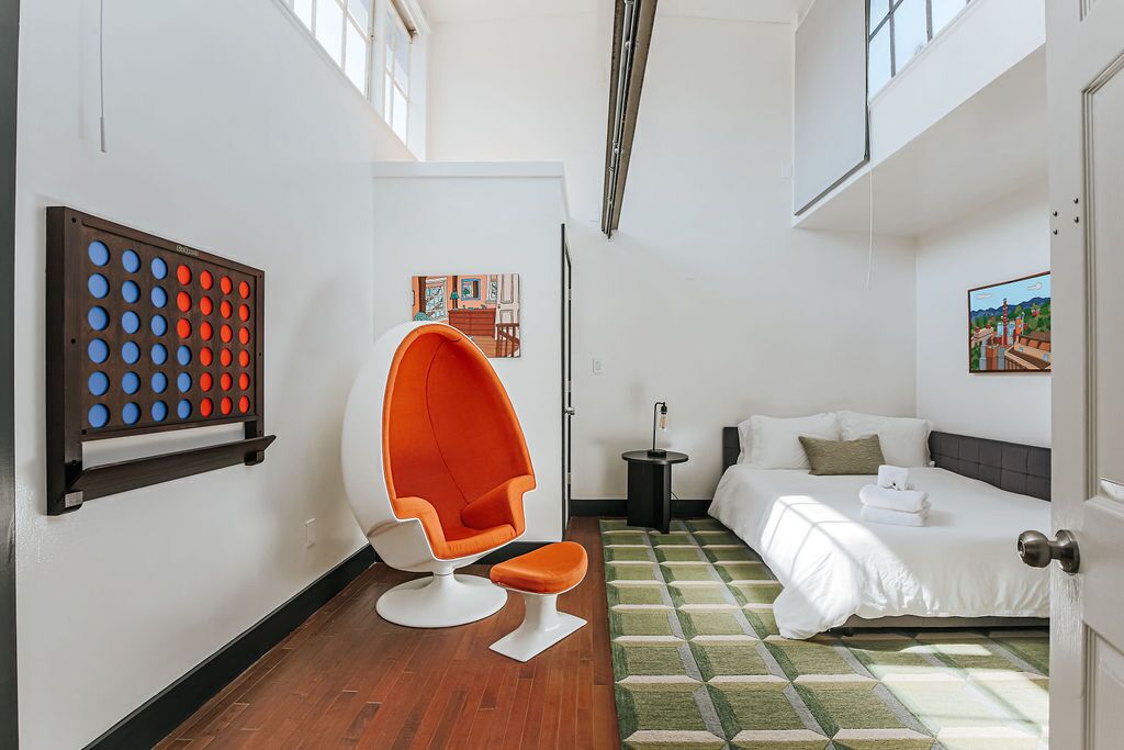 3 bedrooms, desk, free WiFi, bed sheets