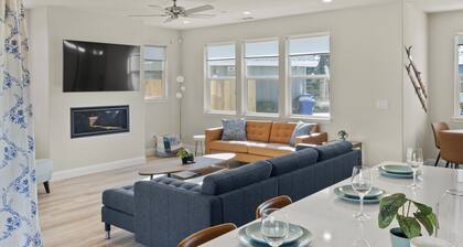 Newly Built Murphy's Modern Retreat