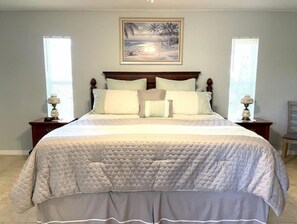 3 bedrooms, desk, iron/ironing board, free WiFi