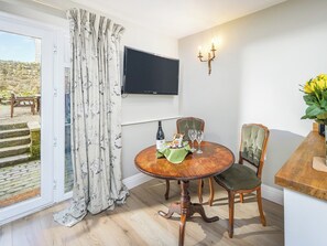 Dining - 1 bedroom accommodation in Alnwick (Alnwick)