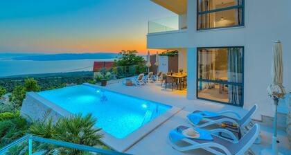 Superbe maison Ă Baska Voda avec WiFi
