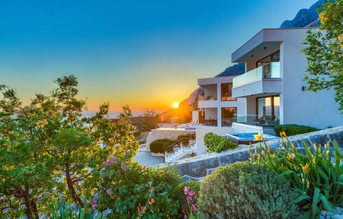 Wunderschönes Haus in Baska Voda mit.