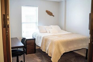 1 bedroom, bed sheets