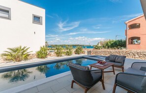 Pool - Awesome home in Pasman (Pasman)