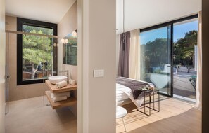 4 bedrooms, iron/ironing board, travel cot, free WiFi - Luxurious home in Pakostane (Pakostane)