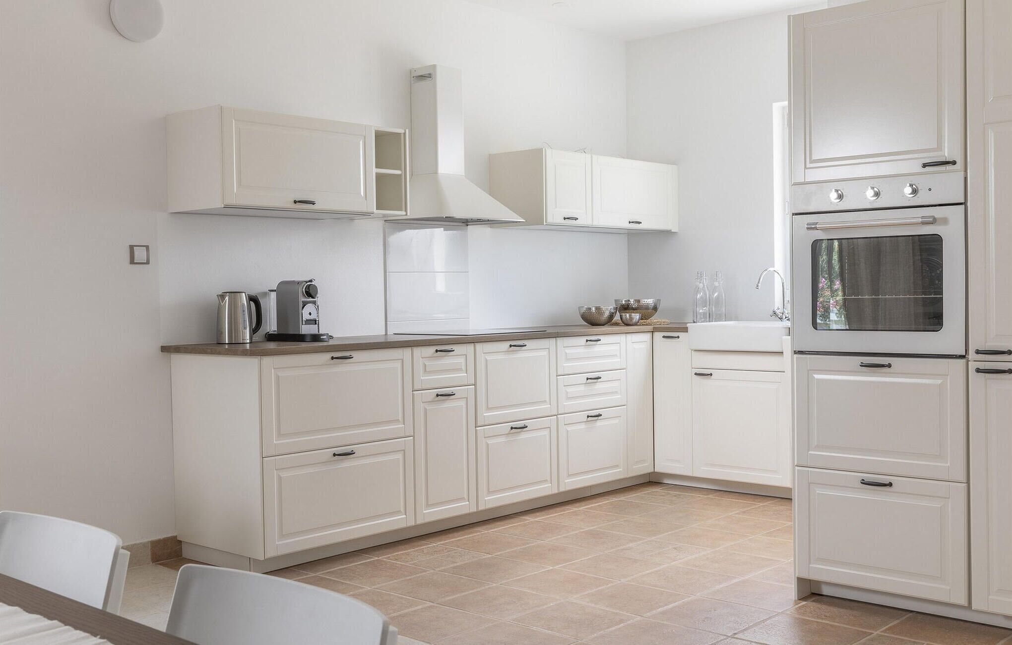 Kühlschrank, Ofen, Herdplatte, Geschirrspüler