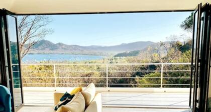 OCEANVIEW 7 BEDROOM VILLA | Sleeps 14 | INFINITY POOL | Concierge Services Avail