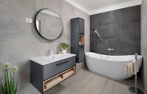 Badewanne, Haartrockner