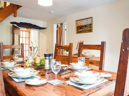 3 bedroom accommodation in Braunston, near Daventery