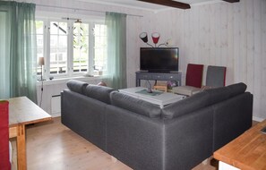 Smart TV y chimenea 