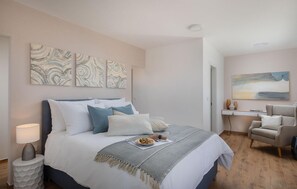 4 bedrooms, travel crib, free WiFi, bed sheets