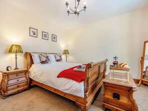 3 bedrooms, free WiFi, bed sheets