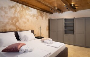 3 bedrooms, free WiFi, bed sheets