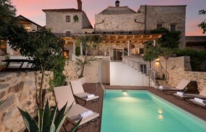 Pool - Stunning home in Jelsa (Jelsa)