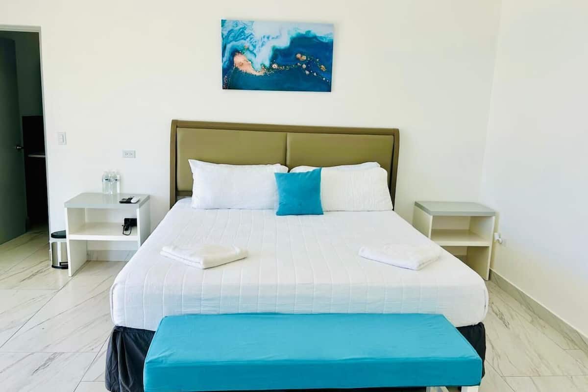 Comfort Double Room | Premium bedding, in-room safe, desk, blackout drapes