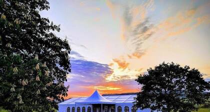 Enchanting Elegance on 6 Acres: Riverview Manor Wedding Venue