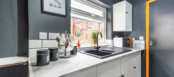 Hosanna Merci Showy 3 Bedrooms Cozy Central House