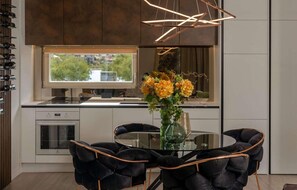 Fridge, oven, stovetop, dishwasher - Lovely home in Nin with sauna (Nin)