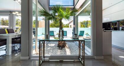 Stunning home in Zaton, Nin