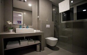 Een douche, een haardroger