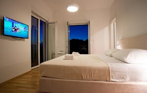 2 Schlafzimmer, Reisekinderbett, kostenloses WLAN, Bettwäsche