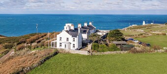 4 bedroom accommodation in Penzance